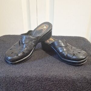 Dr. Scholl's Black Woven Leather Slip-On Clogs-9